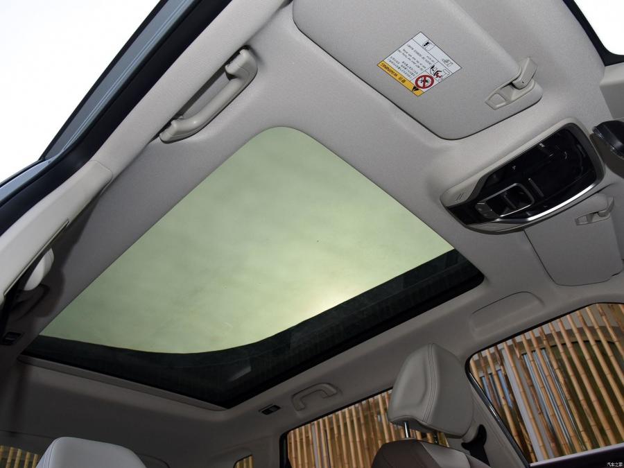 Детали интерьера Geely Icon (SX12) 2019 года  (фото 23 из 78)